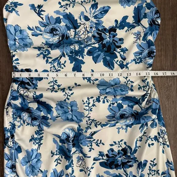 NEW BHLDN Mariella High-Neck Satin Maxi Dress in Blue Floral Size 12 - Picture 10 of 12